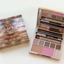 urban-decay-naked-on-the-run-review-and-swatches-a